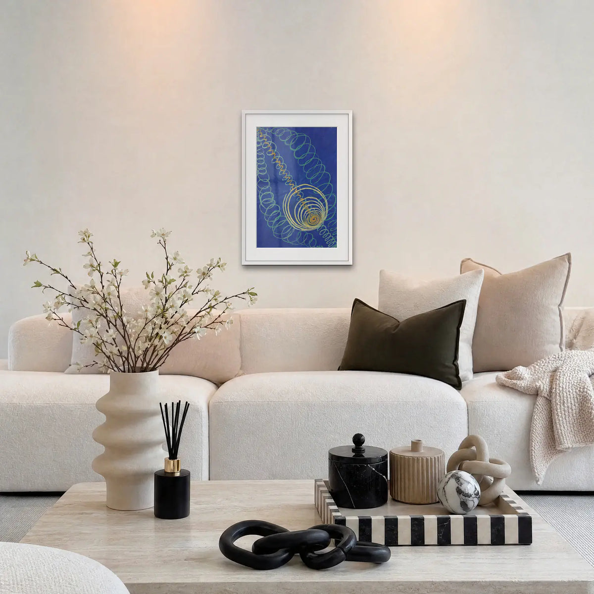 Caos Primordiale, n. 16 - Hilma af Klint, opera di Hilma af Klint: stampa con passepartout e cornice bianca 50x70cm appesa in soggiorno sopra il divano