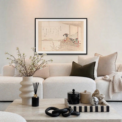 Cortigiana sulla Veranda - Kubo Shunman, opera di Kubo Shunman: stampa con passepartout e cornice nera 115x80cm appesa in soggiorno sopra il divano