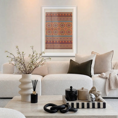 Decorazione Araba, Tav. 6 - Marpon et Flammarion, opera di Marpon et Flammarion: stampa con passepartout e cornice bianca 80x115cm appesa in soggiorno sopra il divano