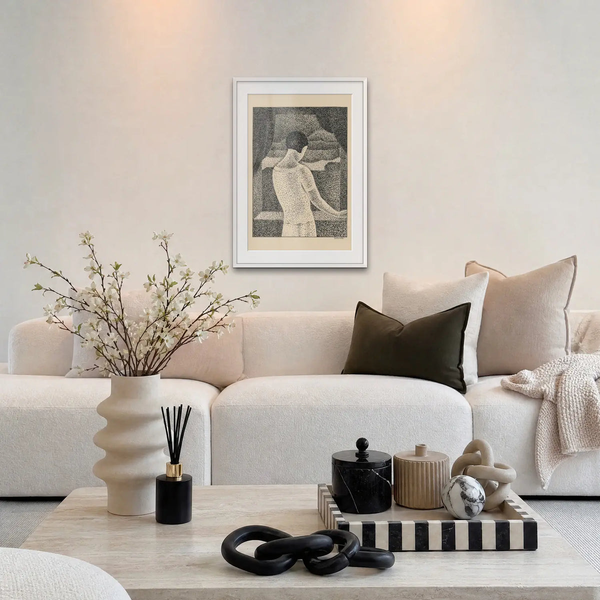 Donna alla Finestra - Mikuláš Galanda, opera di Mikuláš Galanda: stampa con passepartout e cornice bianca 60x85cm appesa in soggiorno sopra il divano