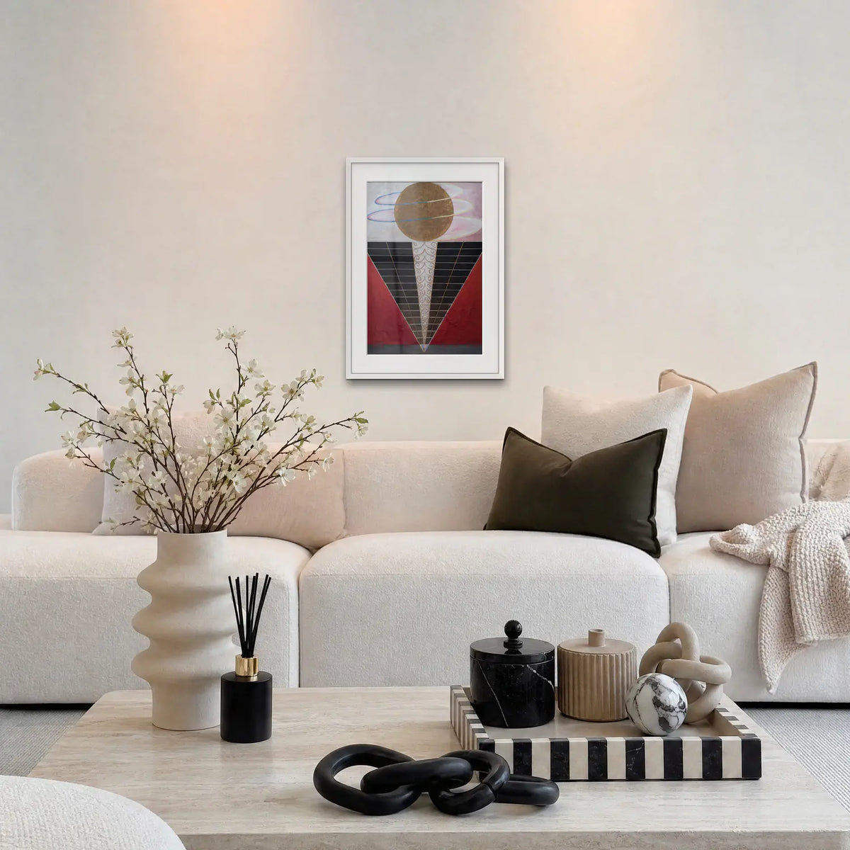Pala d'Altare n. 2, Gruppo X - Hilma af Klint, opera di Hilma af Klint: stampa con passepartout e cornice bianca 50x70cm appesa in soggiorno sopra il divano